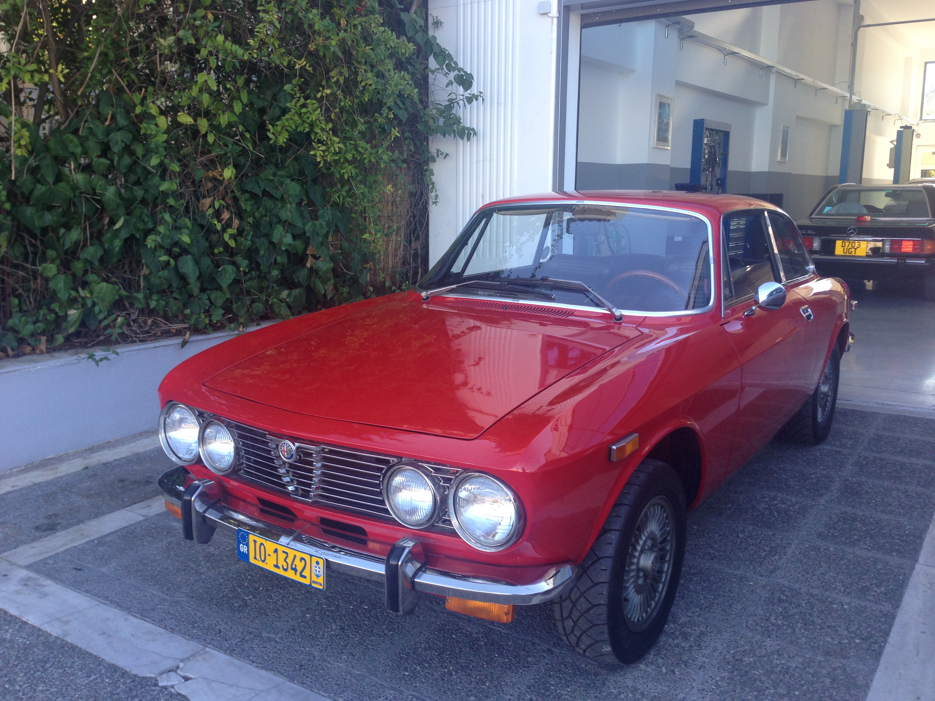 1974 Alfa Romeo 2000 - GTV BERTONE | Classic Driver Market