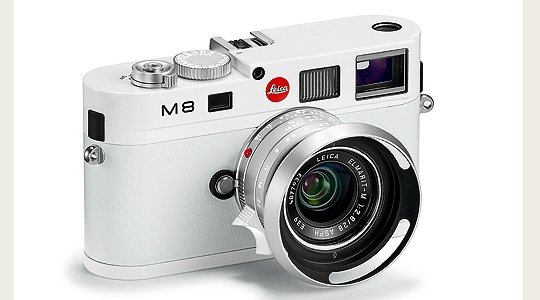 Leica M8 White Edition | Classic Driver Magazine