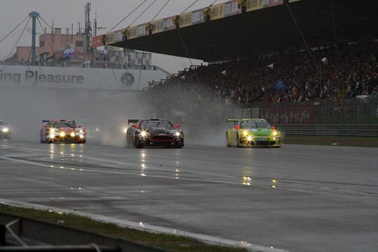 Höllenwetter am Nürburgring