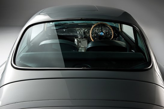James Bonds Aston Martin DB5 wird versteigert!