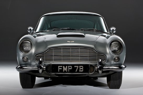 James Bonds Aston Martin DB5 wird versteigert!