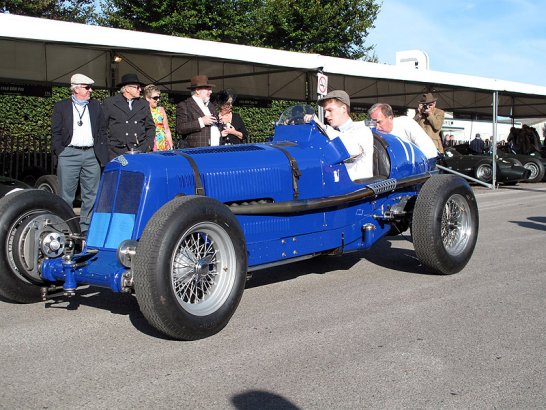 Goodwood Revival 2010: Lungern mit den Truppen verboten!