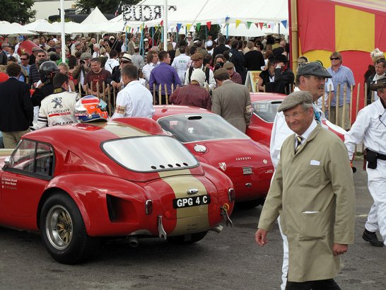 Goodwood Revival 2010: Lungern mit den Truppen verboten!