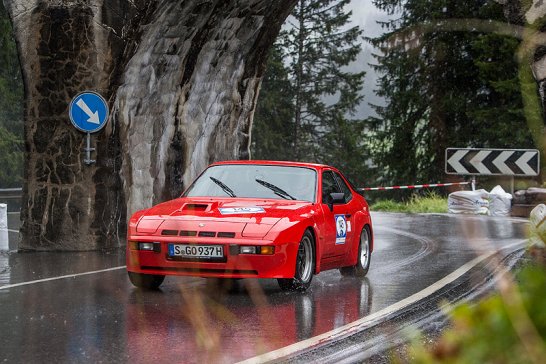 Porsche 924 Carrera GT: Der mit dem Berg kämpft