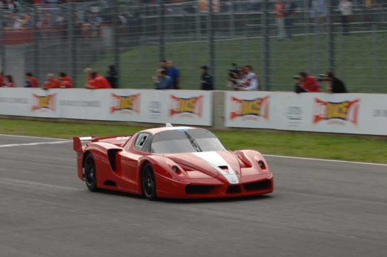 The Ferrari Enzo Tour 2005