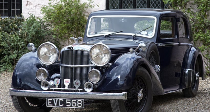 H45 classic. Alvis Charlesworth Saloon 1938.