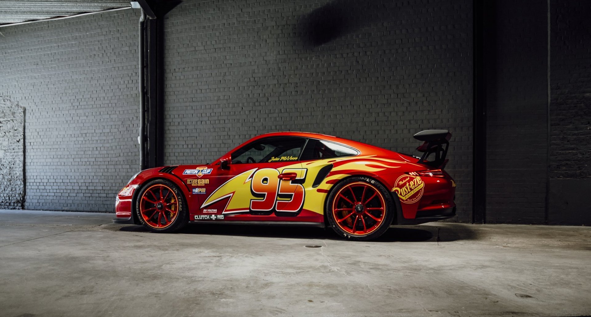 Lightning mcqueen porsche on sale