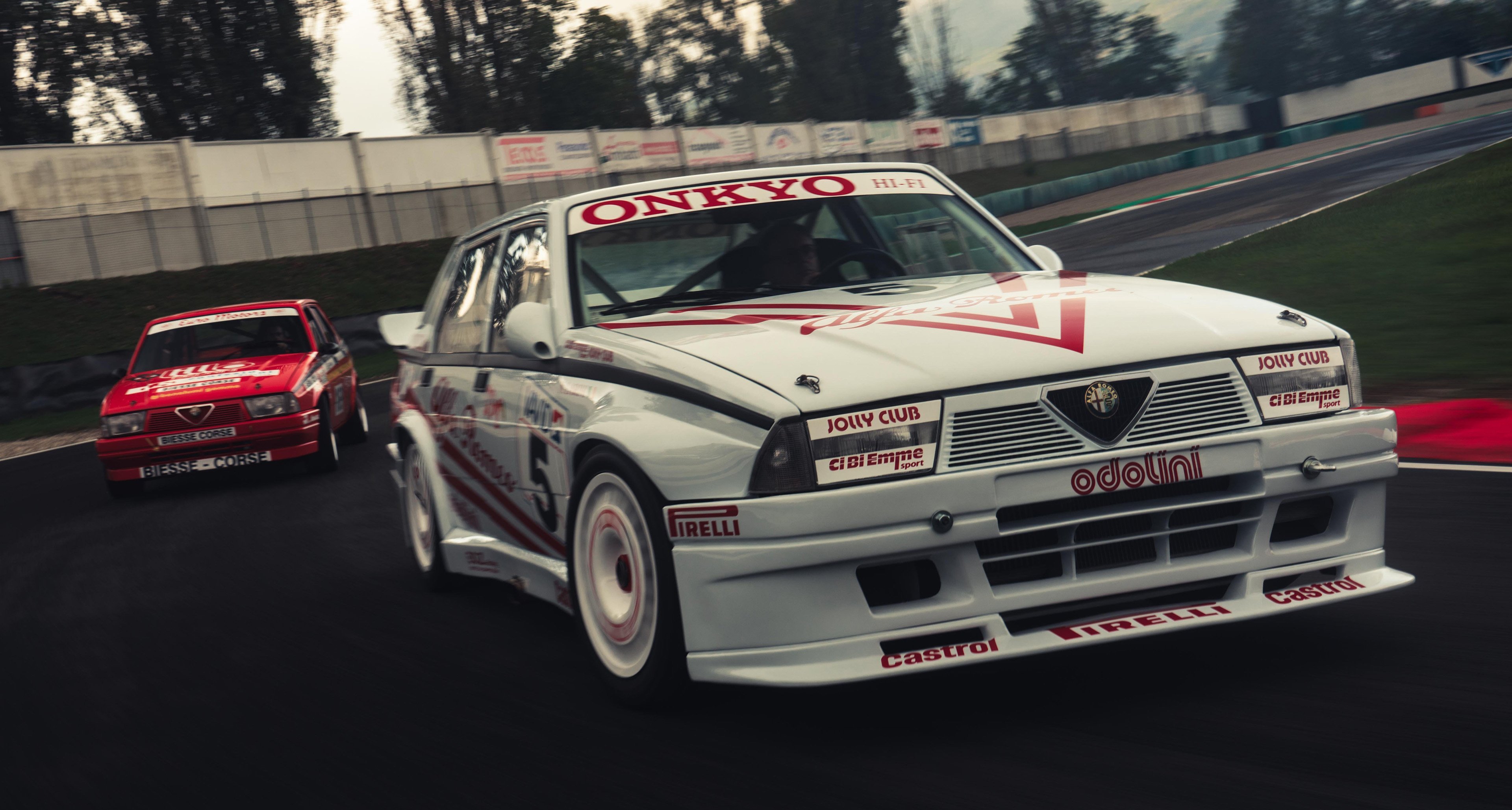 Box, box! Which of these Alfa Romeo 75 racing cars would you hot lap?