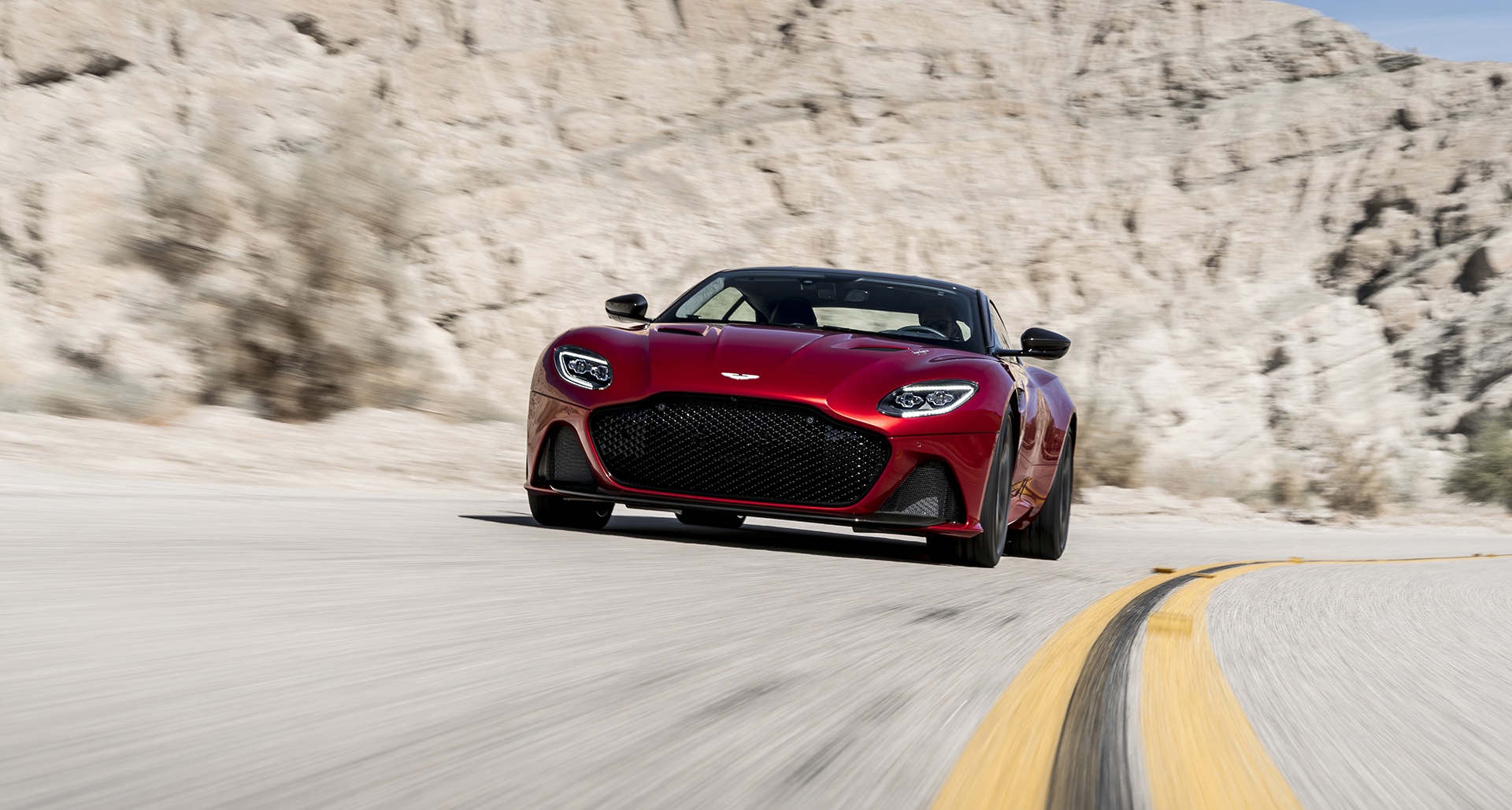 Aston Martin S Dbs Superleggera Is A Super Gt To Rival The Ferrari 812 Classic Driver Magazine