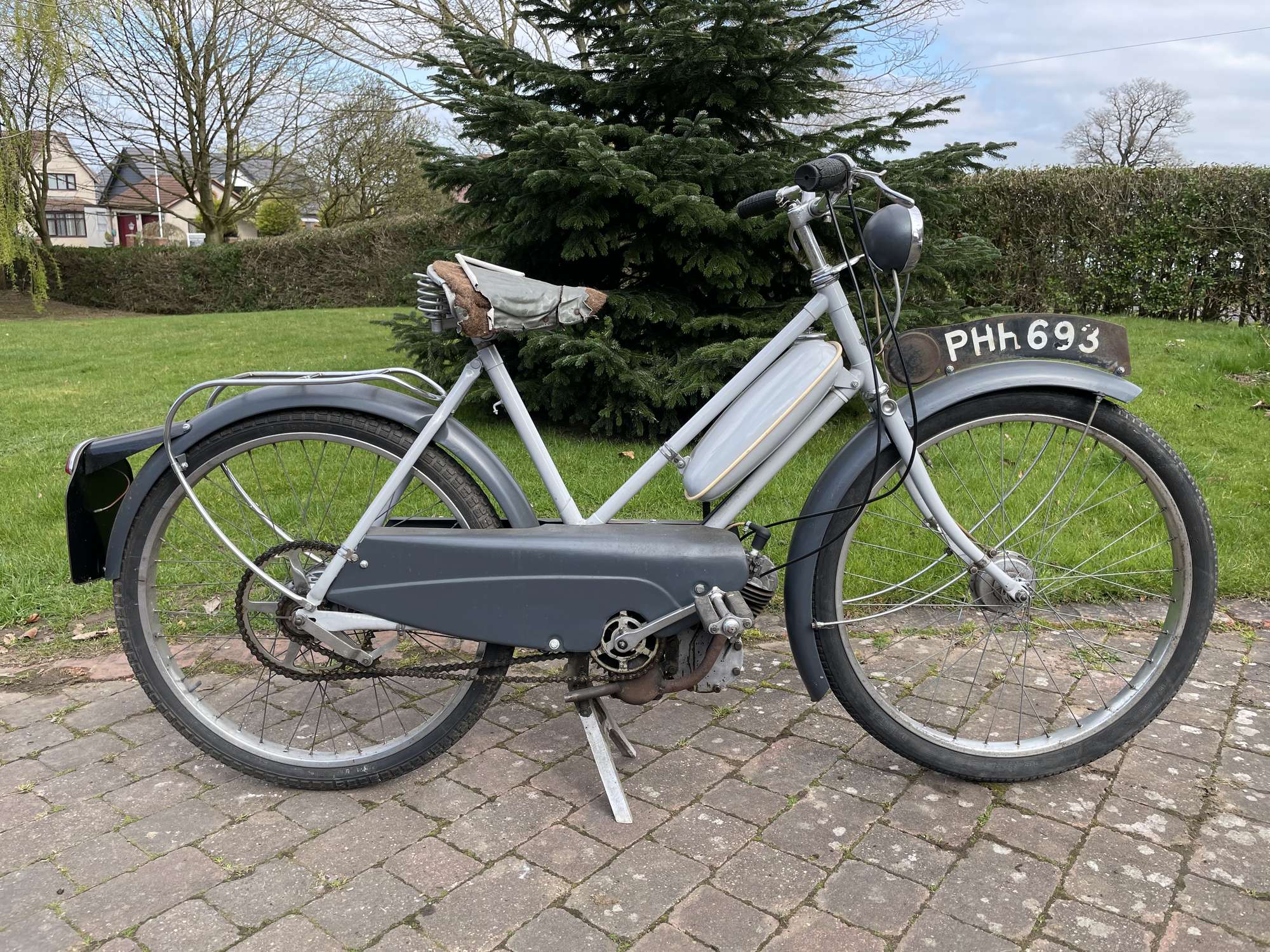 1959 raleigh moped