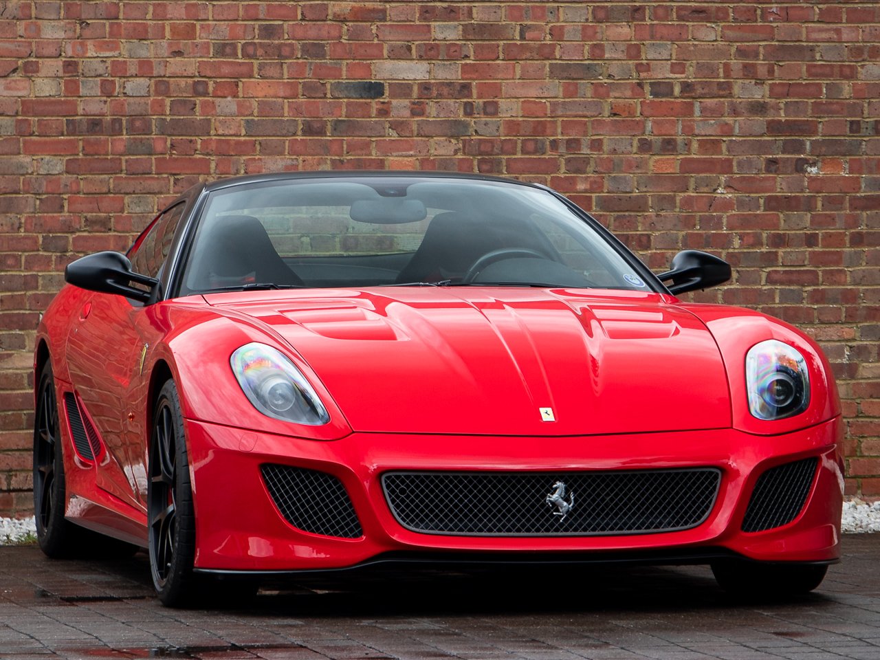 Ferrari 599 GTO красная