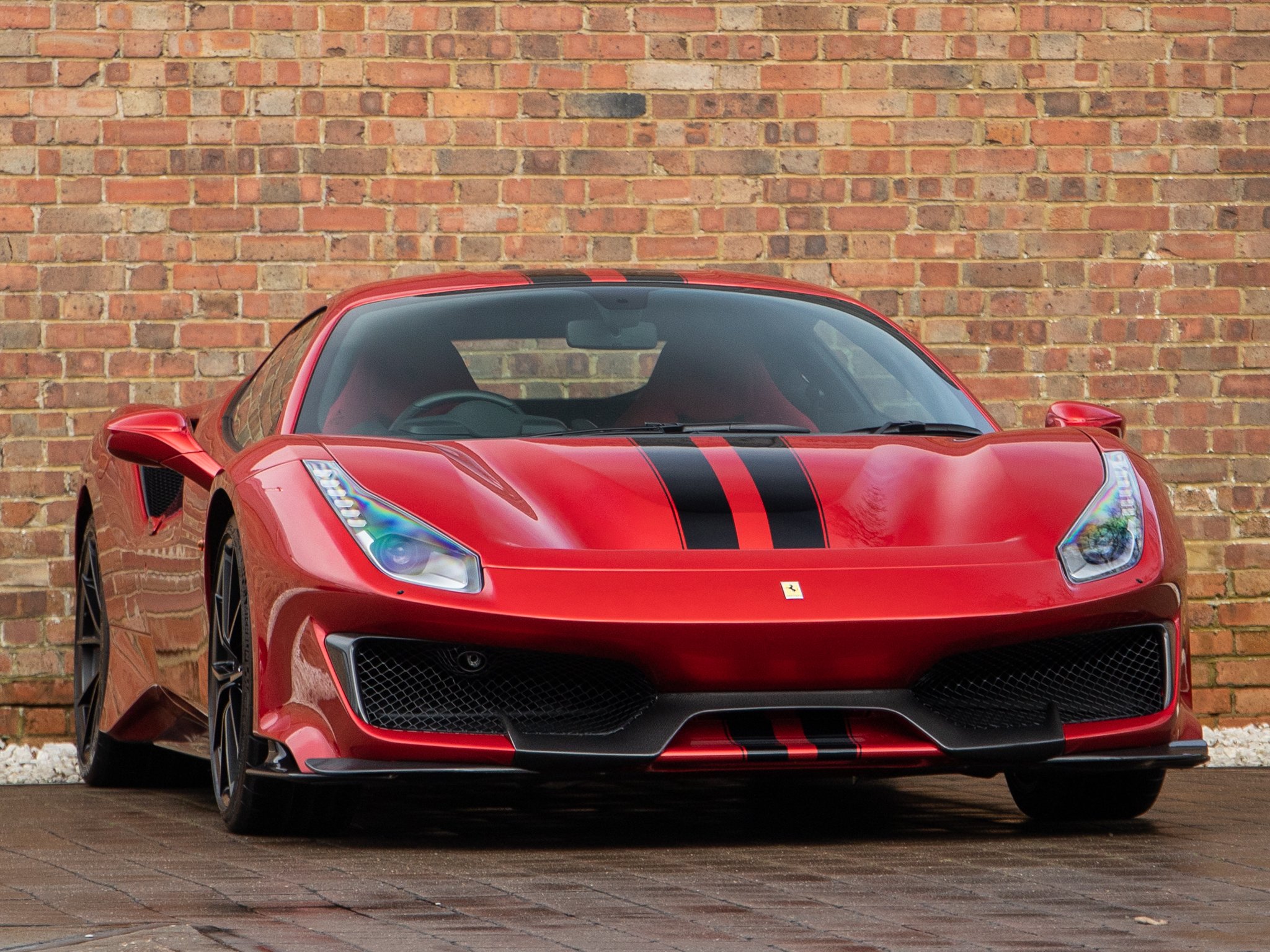 Ferrari 488 pista 2019