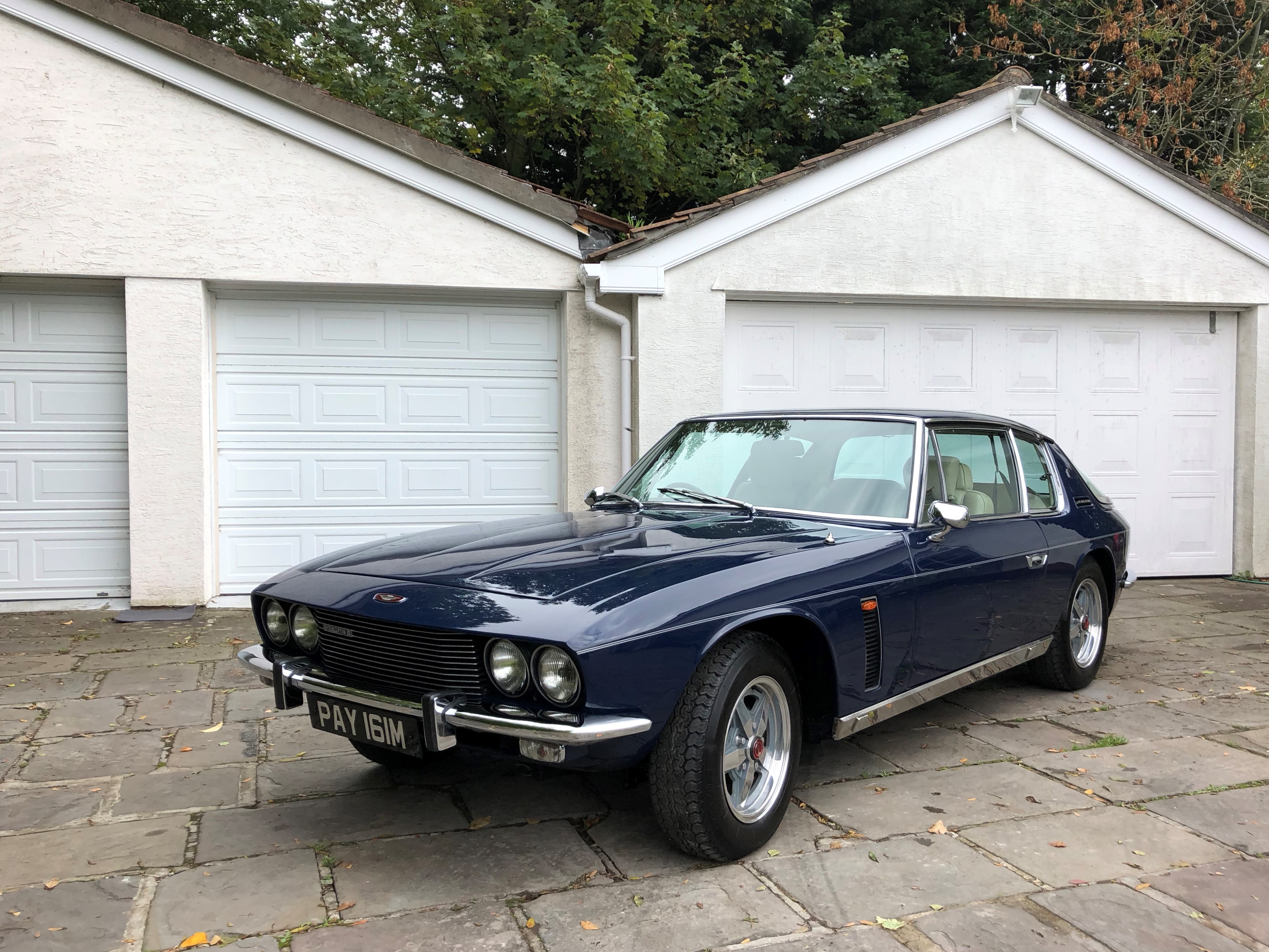 Jensen Interceptor седан