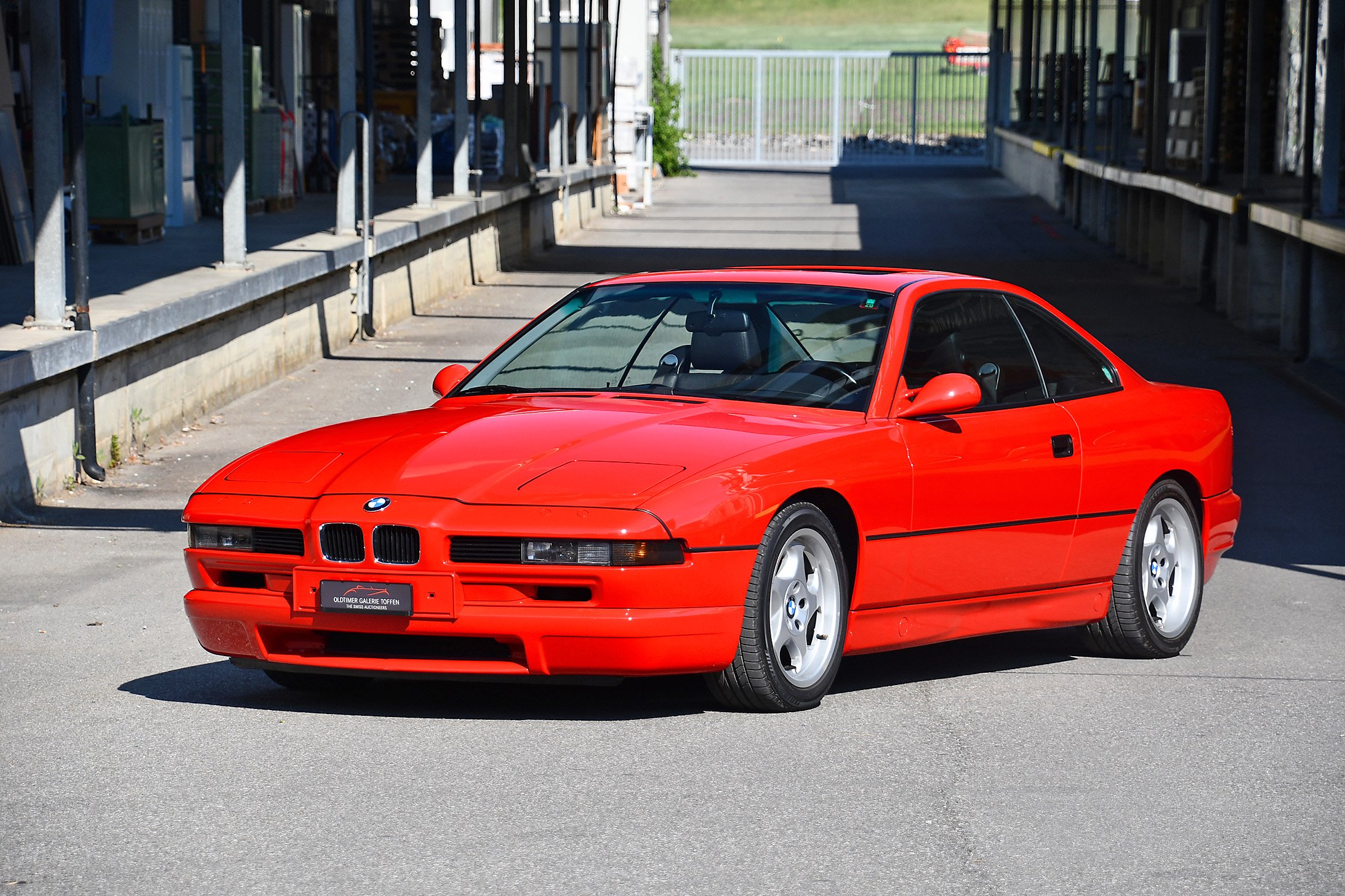 Bmw 850i. БМВ 850i 1992. BMW 850 1992. BMW 850i желтая. 850i 1998.