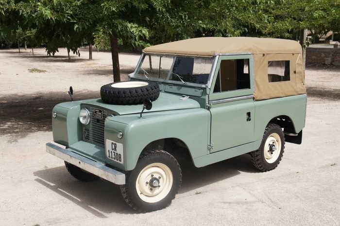 1961 Land Rover Santana | Classic Driver Market