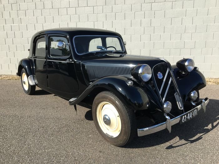 1956 Citroen Traction Avant | Classic Driver Market