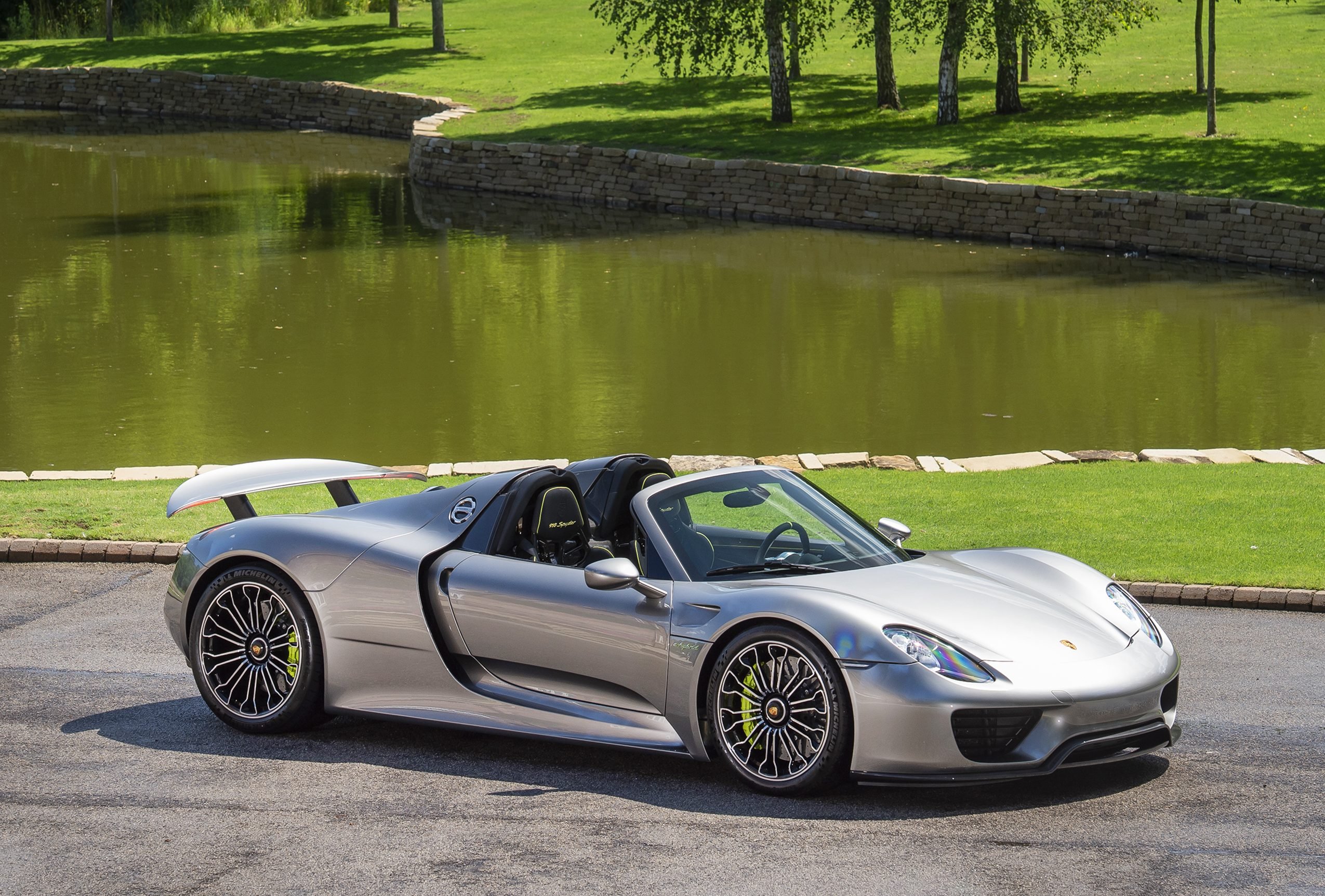 Porsche 918 нарисовать