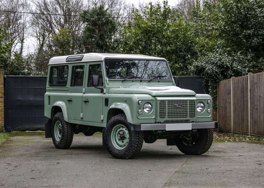 interval Snazzy veerboot 2015 Land Rover Defender | Classic Driver Market