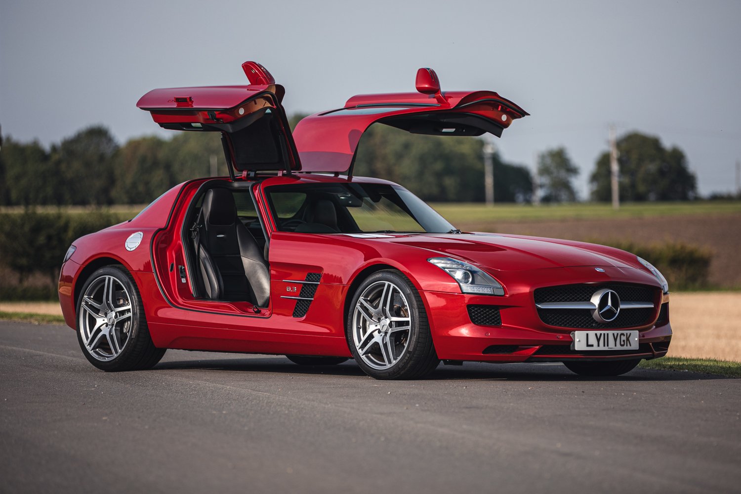 Мерседес SLS AMG оранжевый