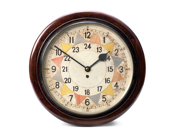 An Elliott wall-clock circa 1941 | Classic Driver Market