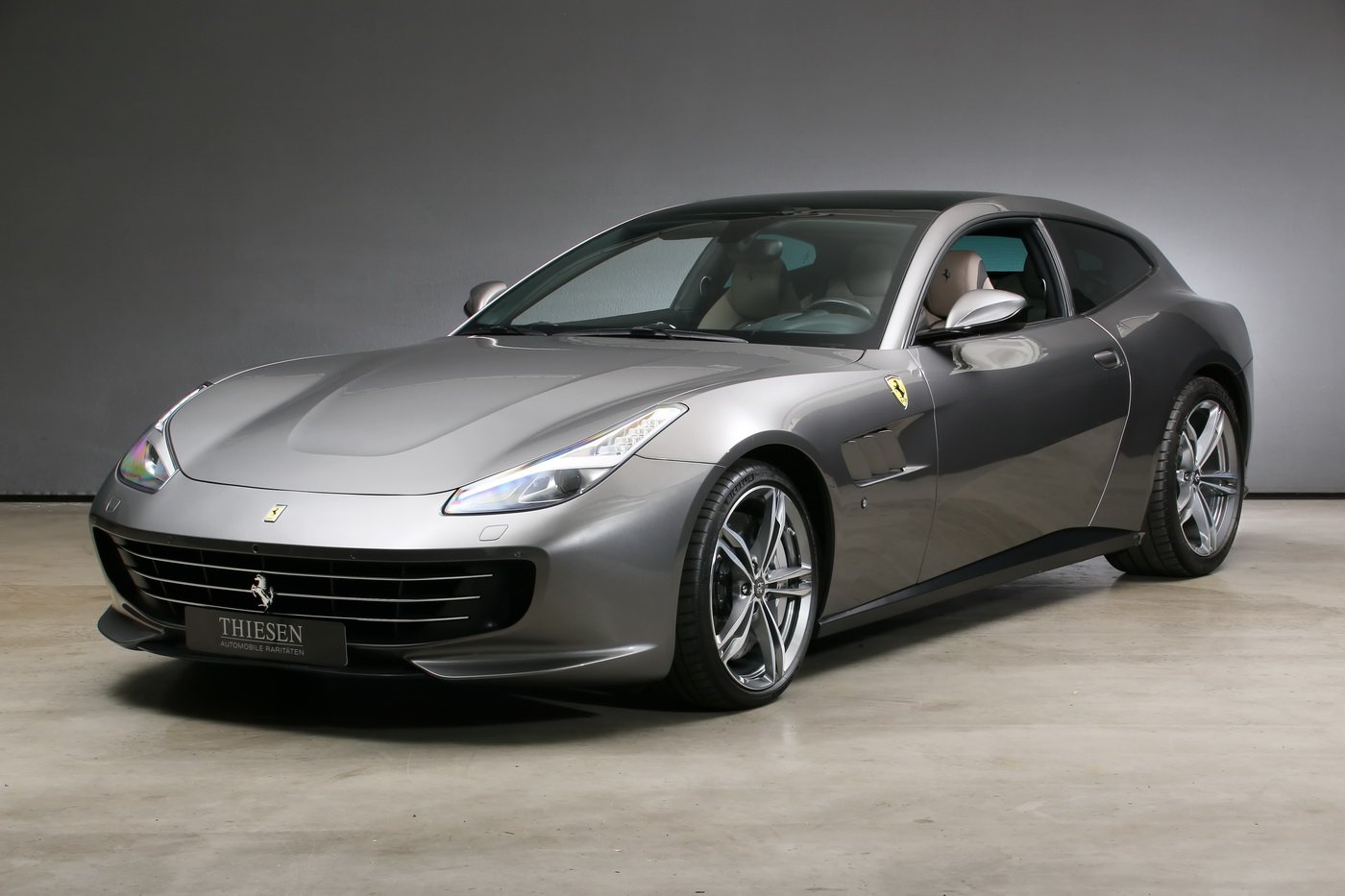 Ferrari gtc4lusso hre