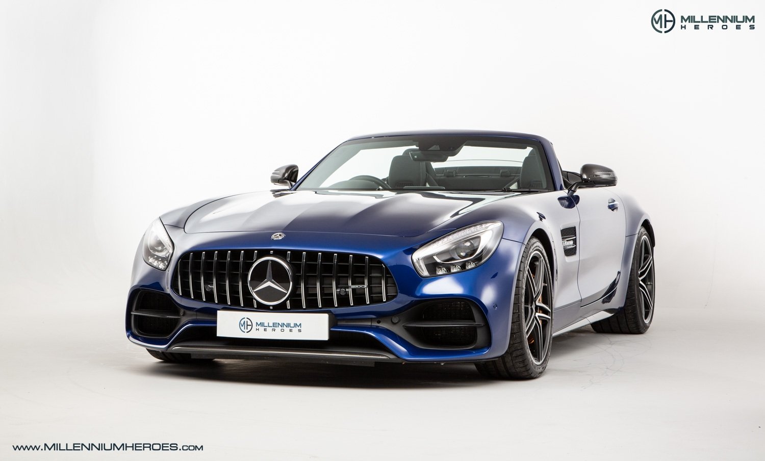 18 Mercedes Benz Amg Gt Mercedes Amg Gt C Roadster Amg Ceramics Premium Pack Carbon Exterior Pack Full Ppf Huge Spec Classic Driver Market