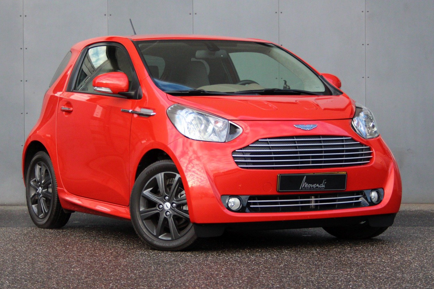 2011-aston-martin-cygnet-classic-driver-market