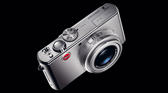 The new LEICA D-LUX 2 | Classic Driver Magazine