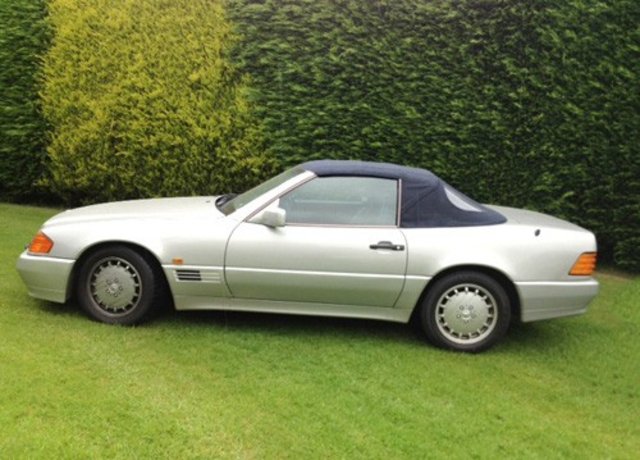 1990 Mercedes-benz Sl - 500 Delivered New To Sir Stirling Moss Obe 