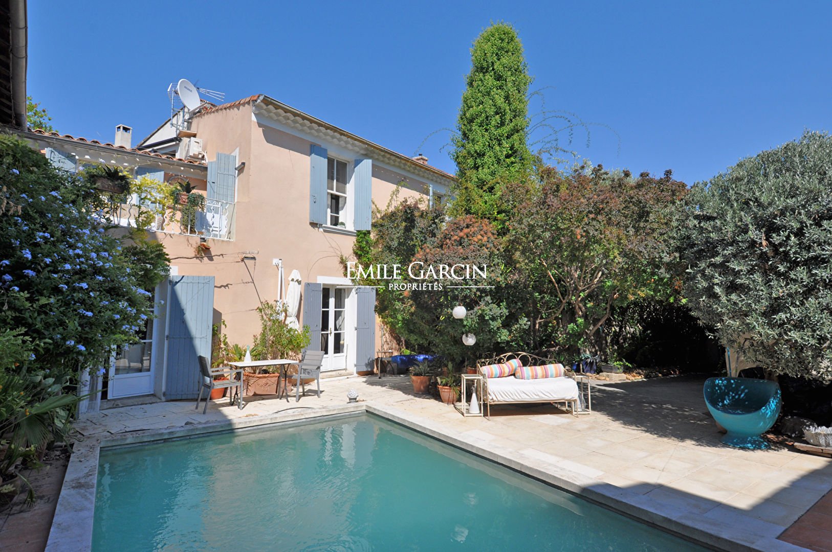 Renovated village house for sale in Eyragues - Alpilles | Classic ...