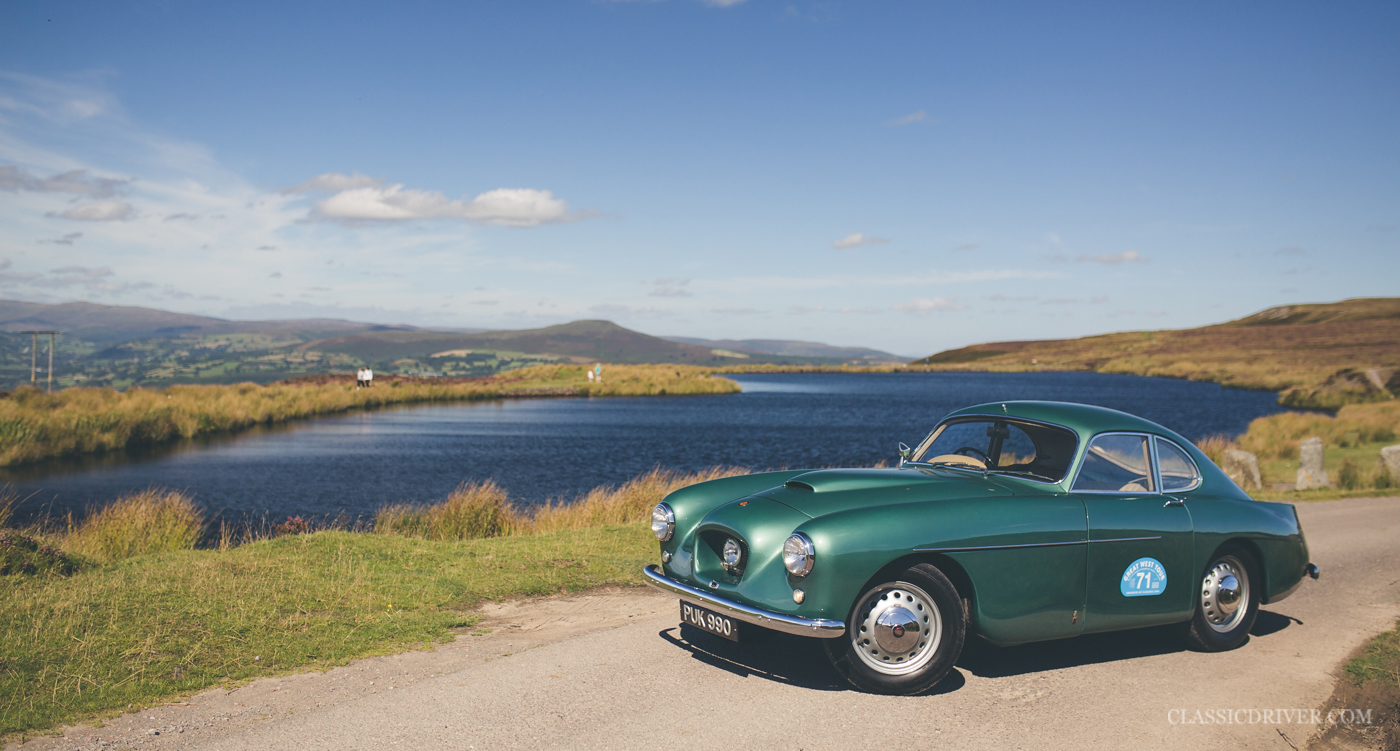 Grand Touring Royale with a Bristol 404 to the Windsor Castle Concours ...