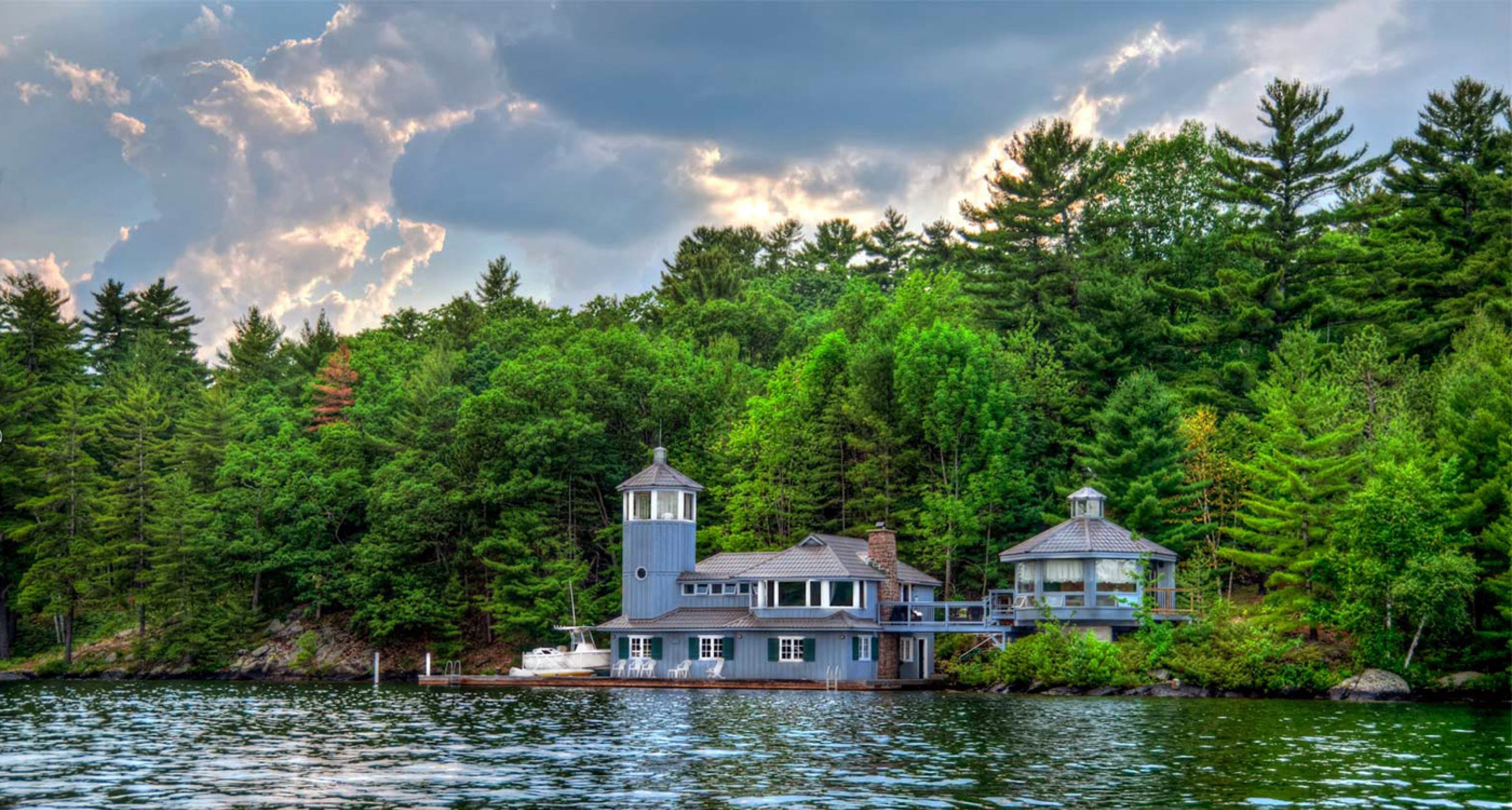 the-hamptons-of-the-north-muskoka-central-ontario-classic-driver