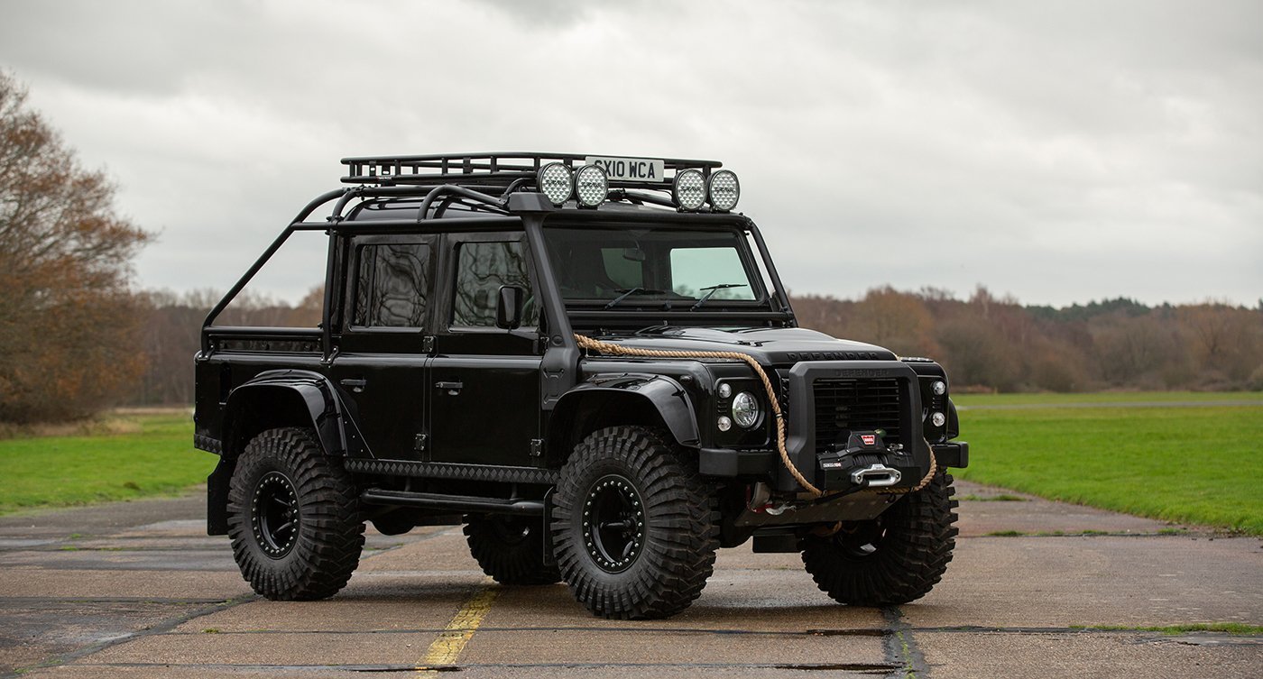 Go anywhere with this extreme collection of Land Rover Bowler Off ...