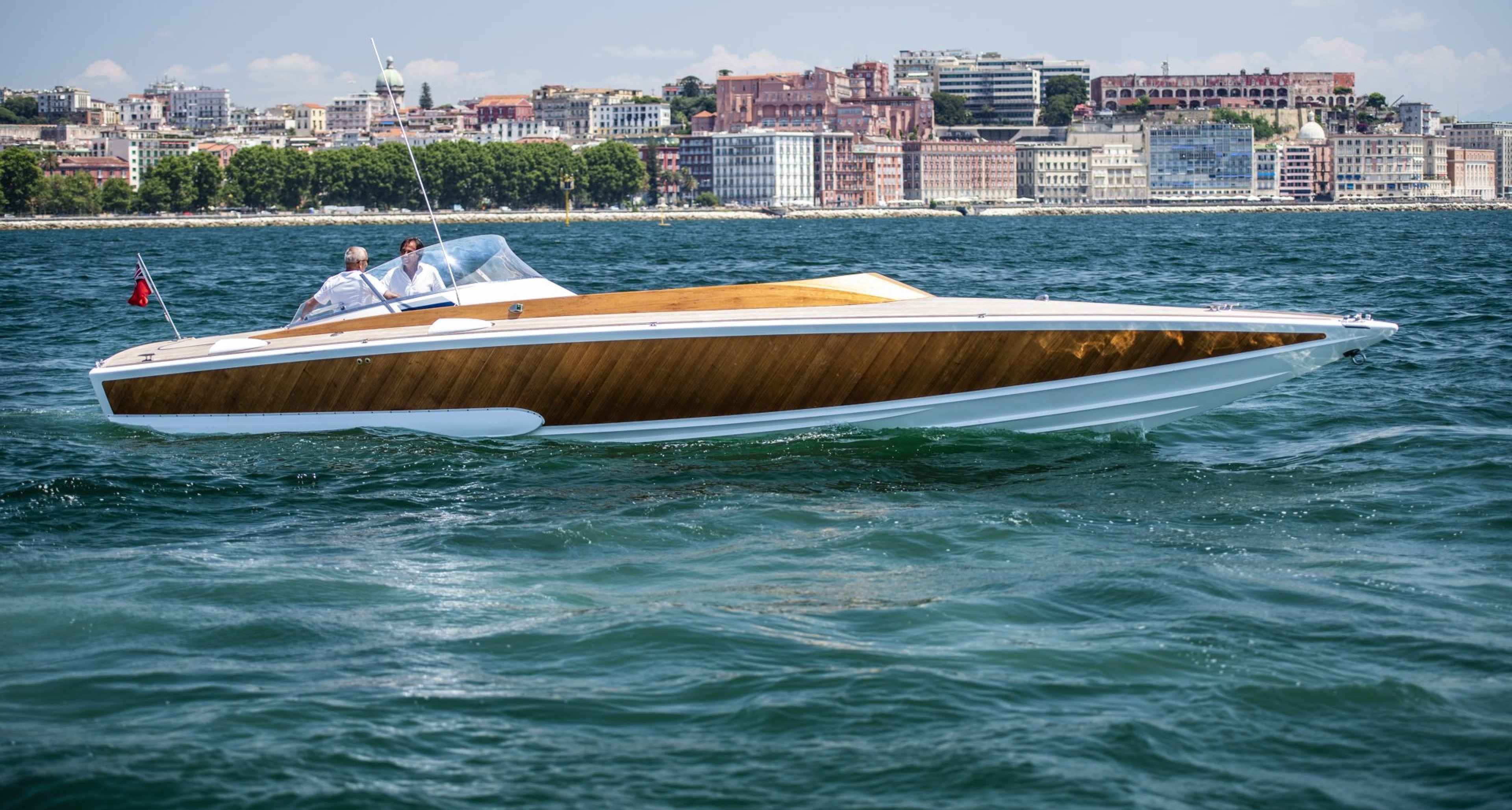 Breaking the waves with Gianni Agnelli’s custom speedboat G. Cinquanta ...