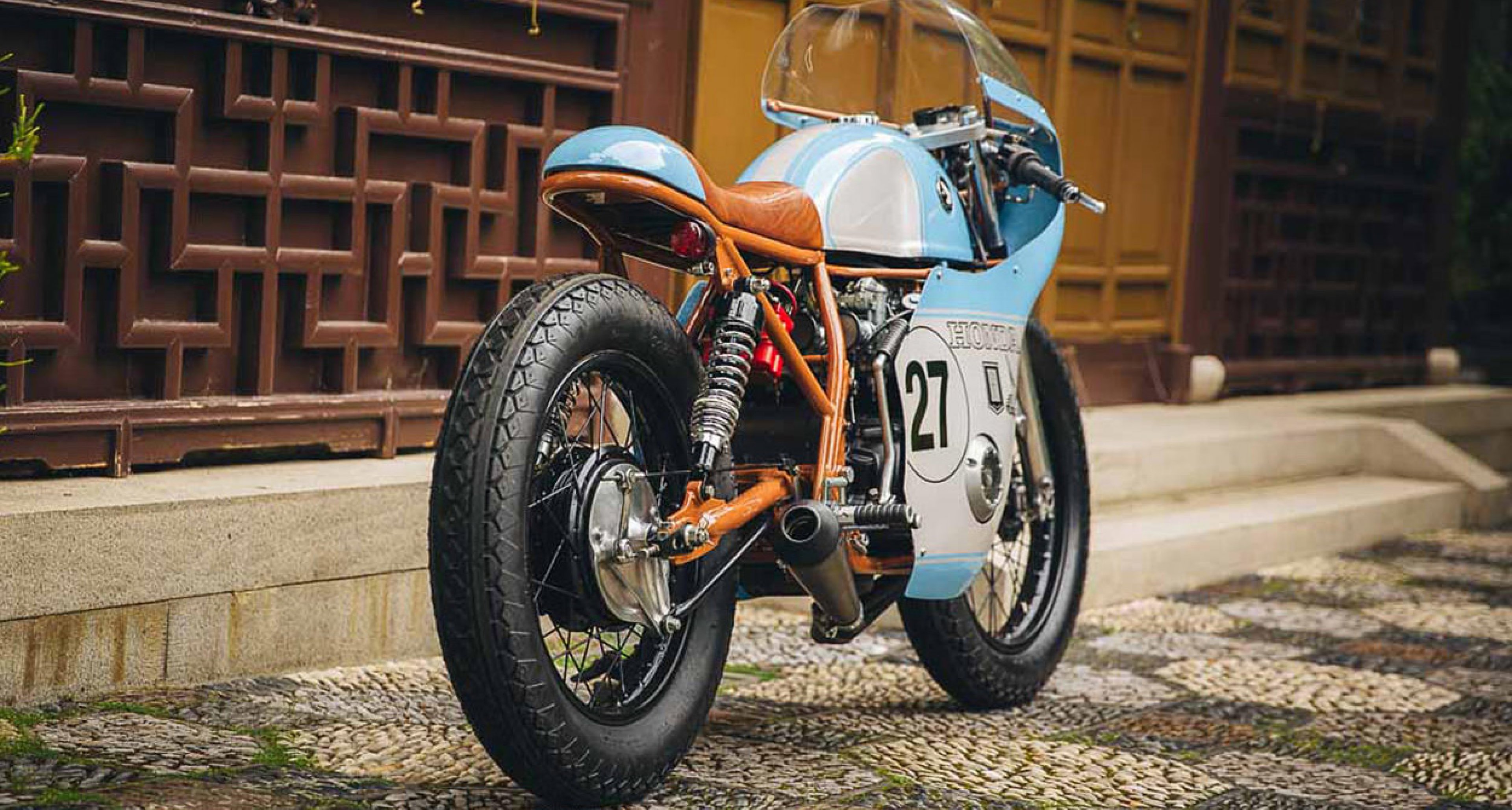 Have You Seen A Prettier Cafe Racer Than This Racy Honda Cb550 Classic Driver Magazine