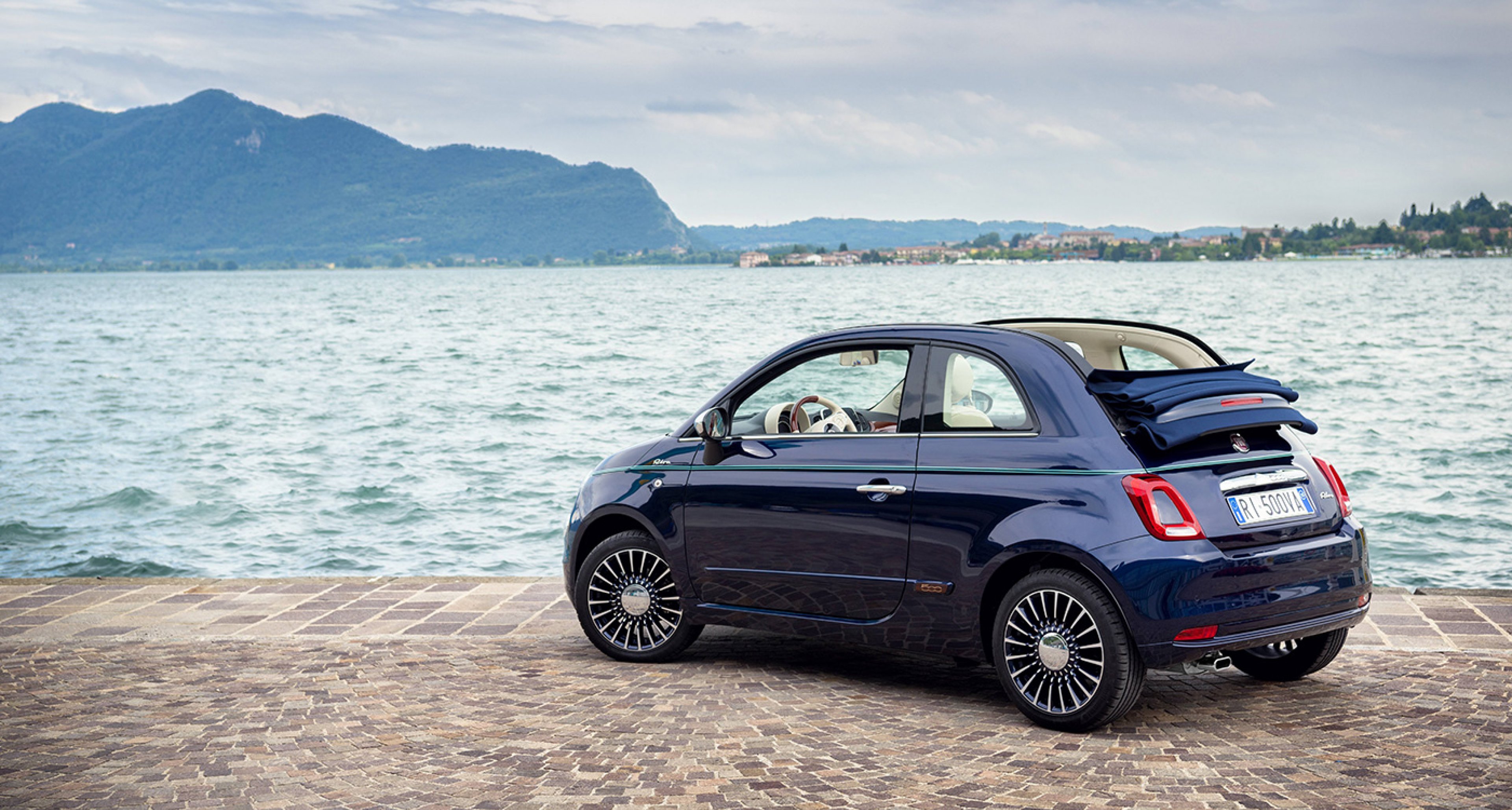 Auf Den Fiat 500 Riva Hat Das Italienische Jetset Gewartet Classic Driver Magazine