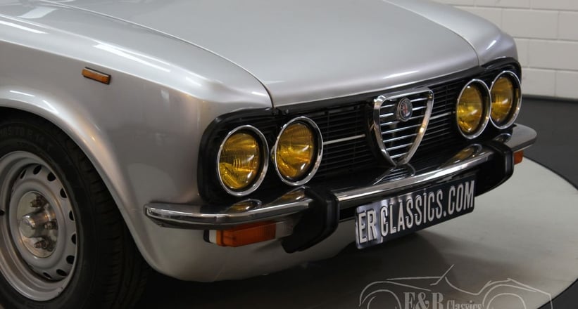 1977 Alfa Romeo Giulia Nuova Super 1600 1977 Good