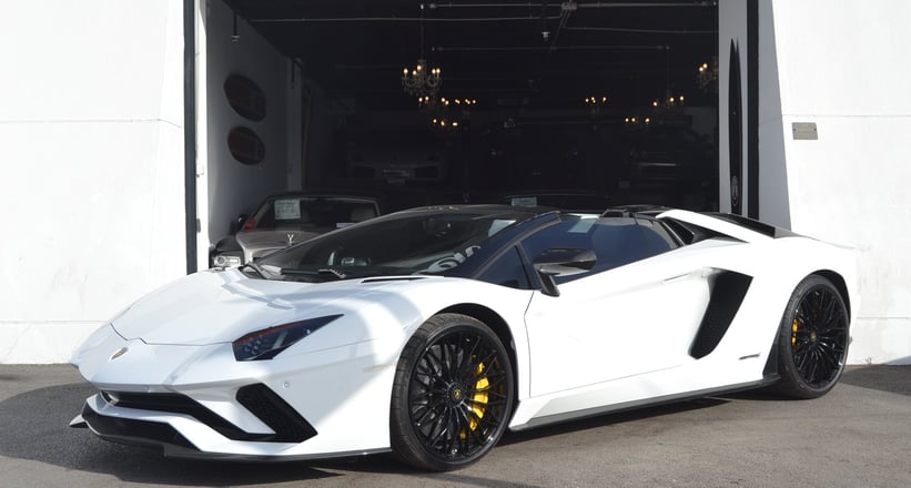 2018 Lamborghini Aventador - S Roadster | Classic Driver Market