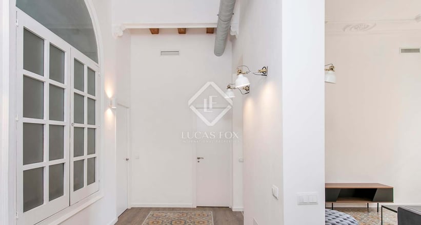 Excellent 3 Bedroom Apartment For Rent Near Passeig De