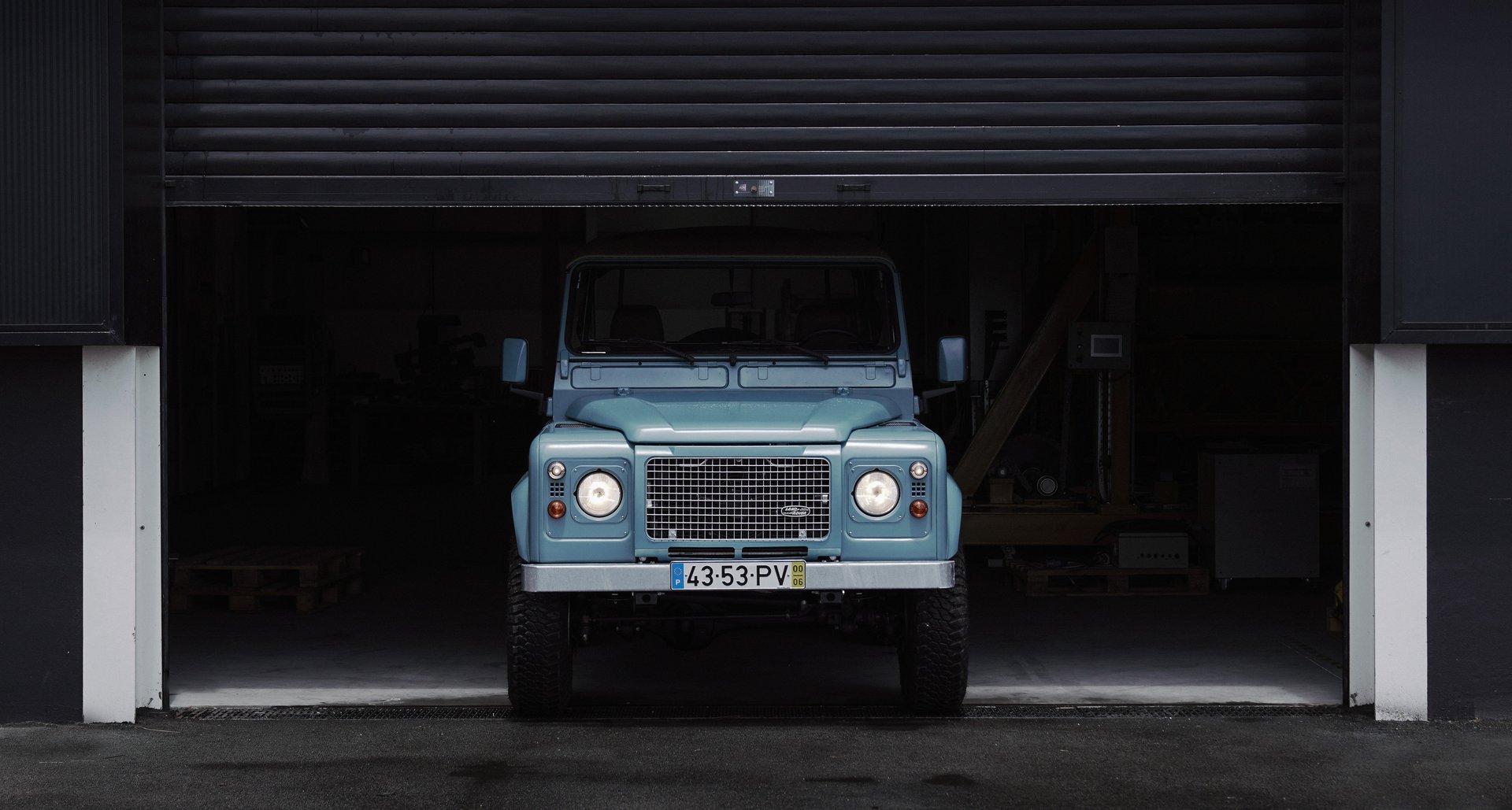 Don’t honk – we’re daydreaming about these custom Land Rovers | Classic ...