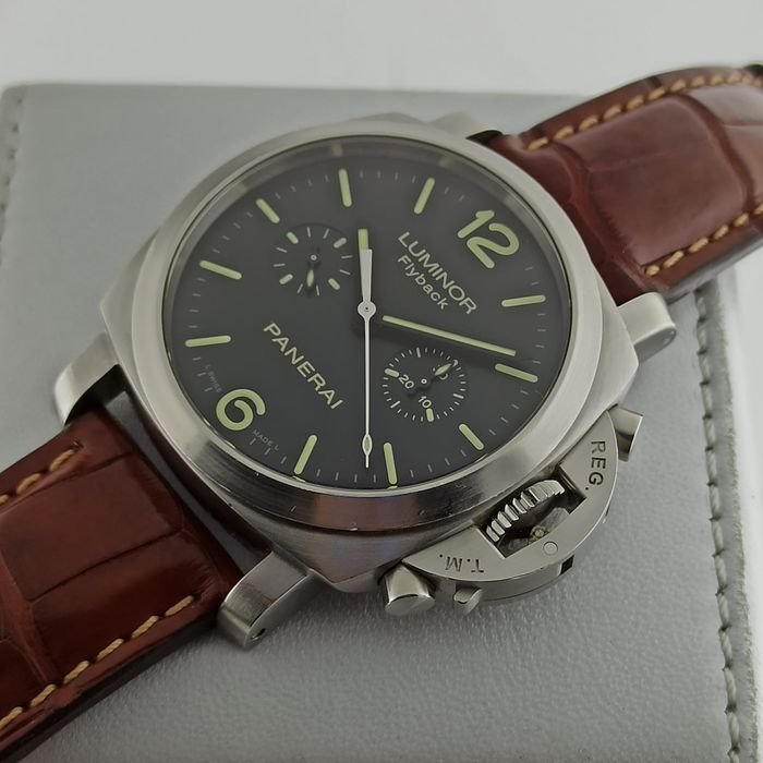 Panerai Luminor Flyback Chronograph 1950 PAM00361 Men 2011