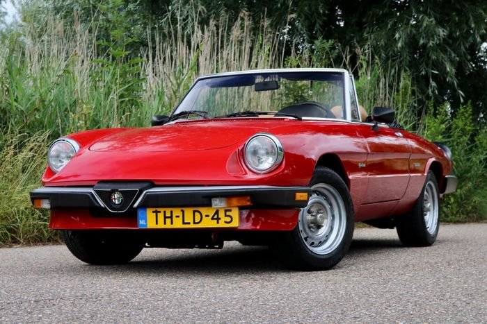 1989 Alfa Romeo Spider | Classic Driver Market