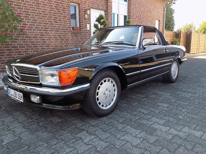 1988 Mercedes-Benz SL | Classic Driver Market