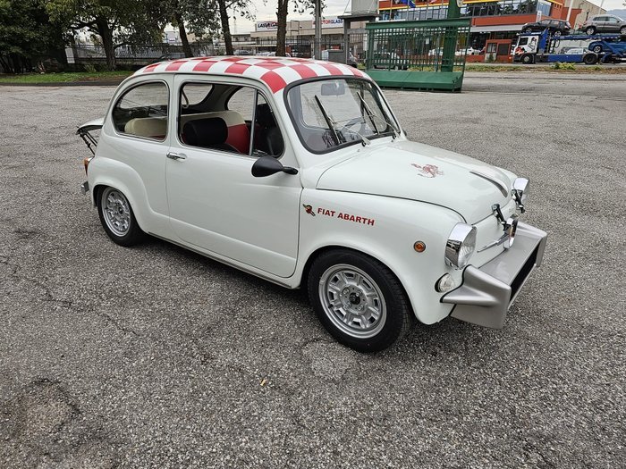 1961 Fiat 600 | Classic Driver Market