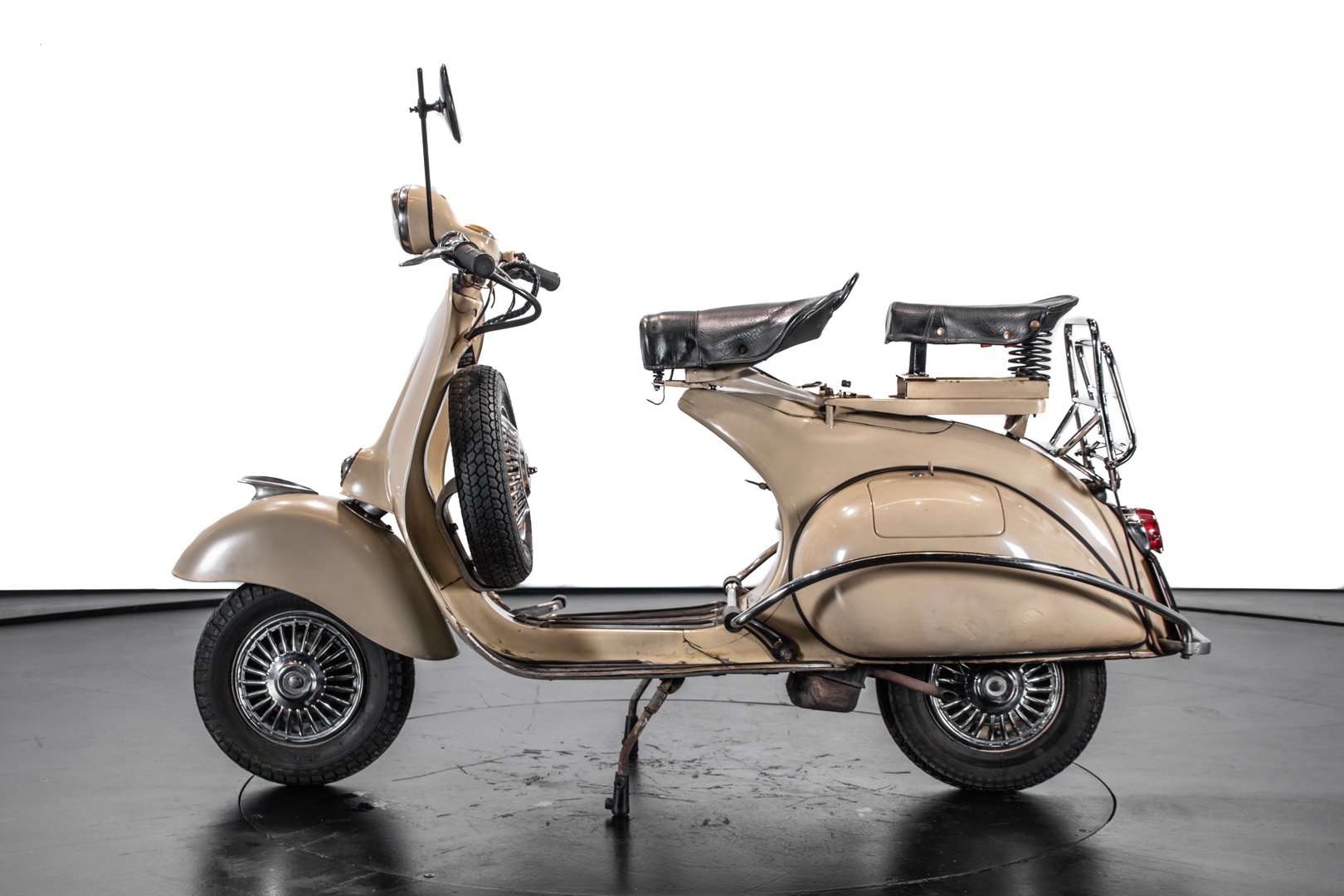 1956 Piaggio Vespa | Classic Driver Market