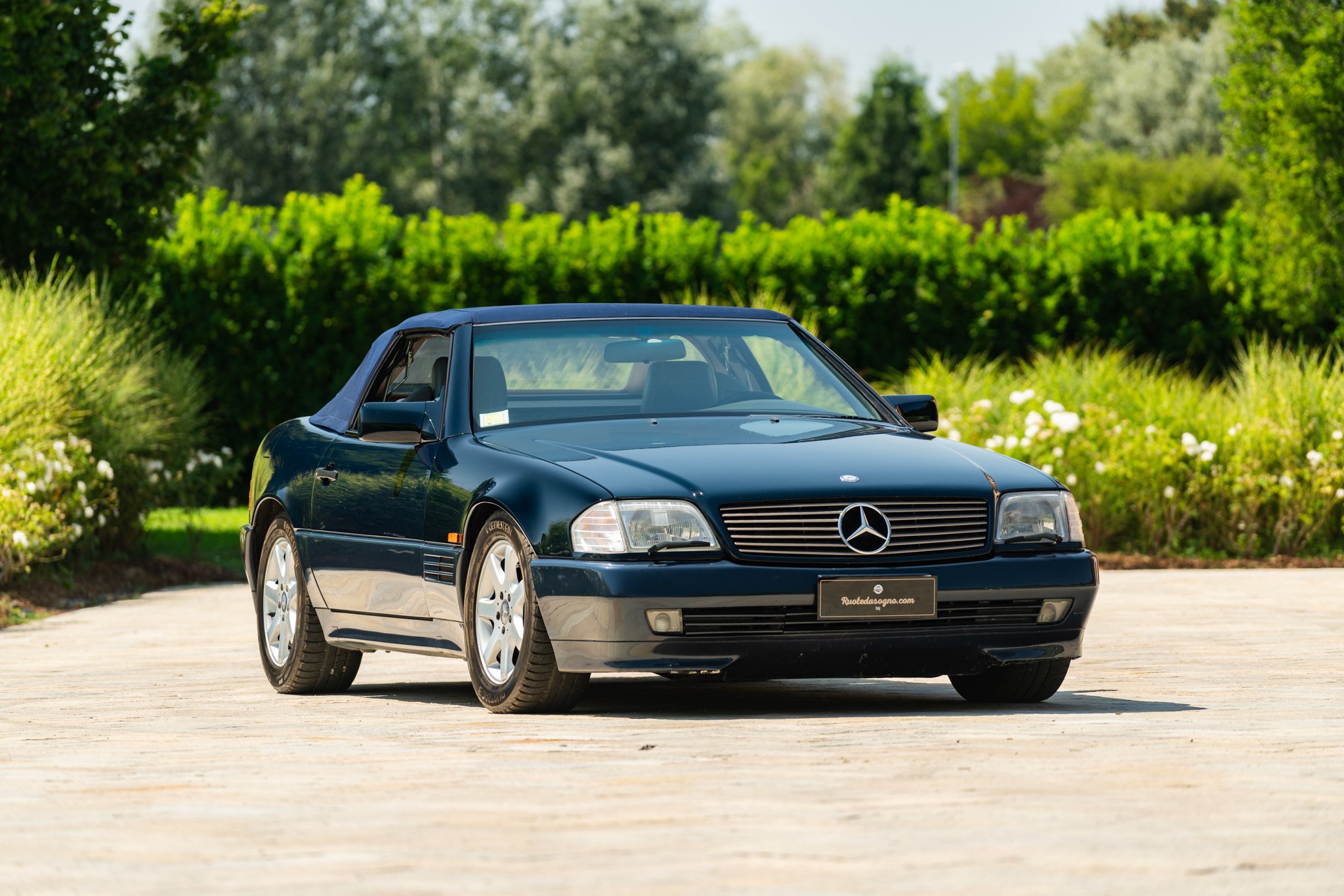 1990 Mercedes-Benz SL | Classic Driver Market