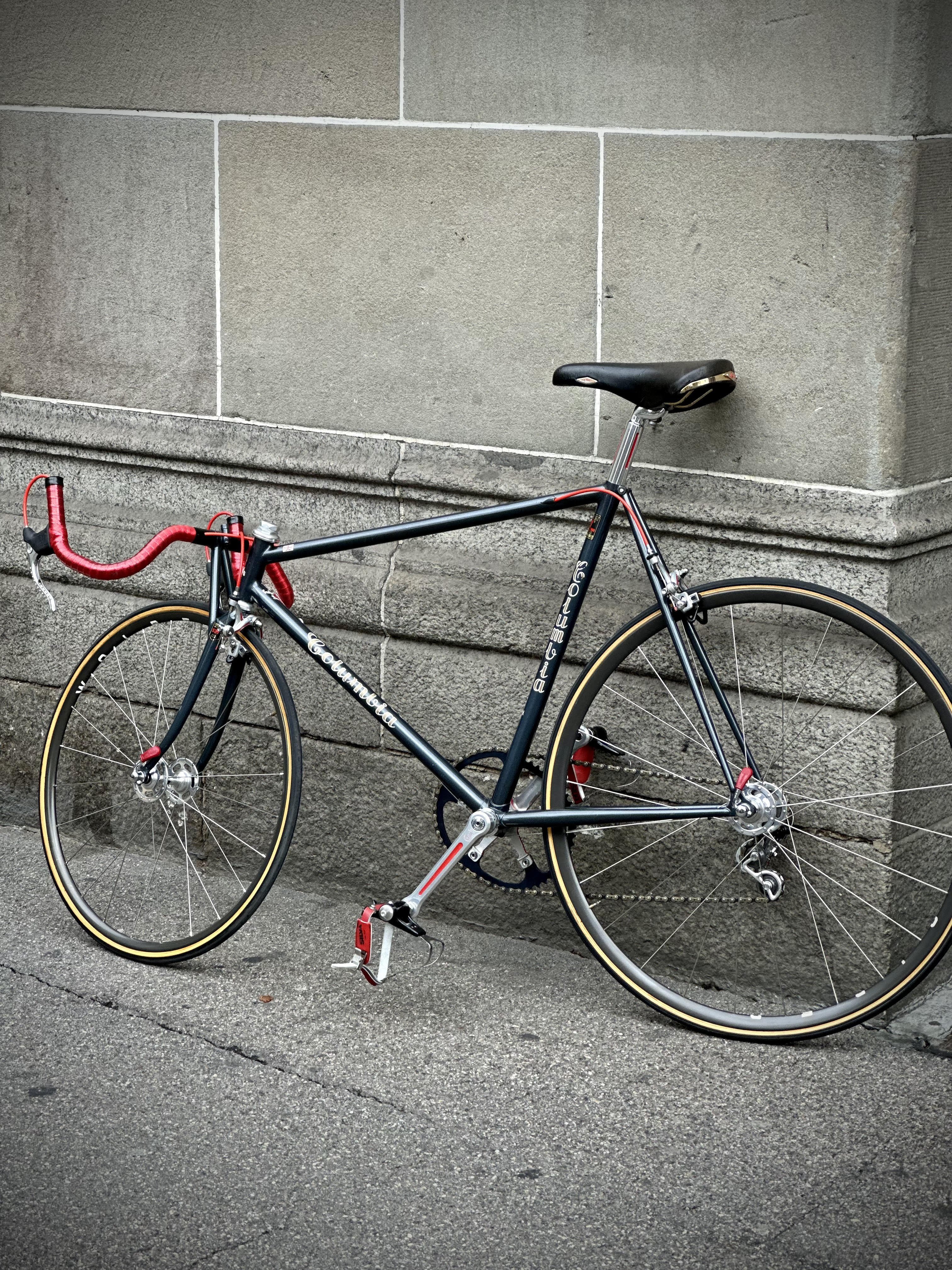 Columbia road clearance bike