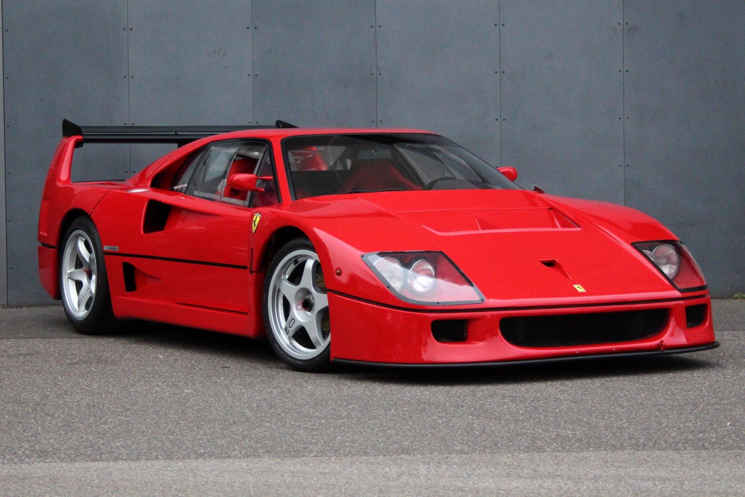 1990 Ferrari F40 - LM Competition Modification | Classic Driver Market