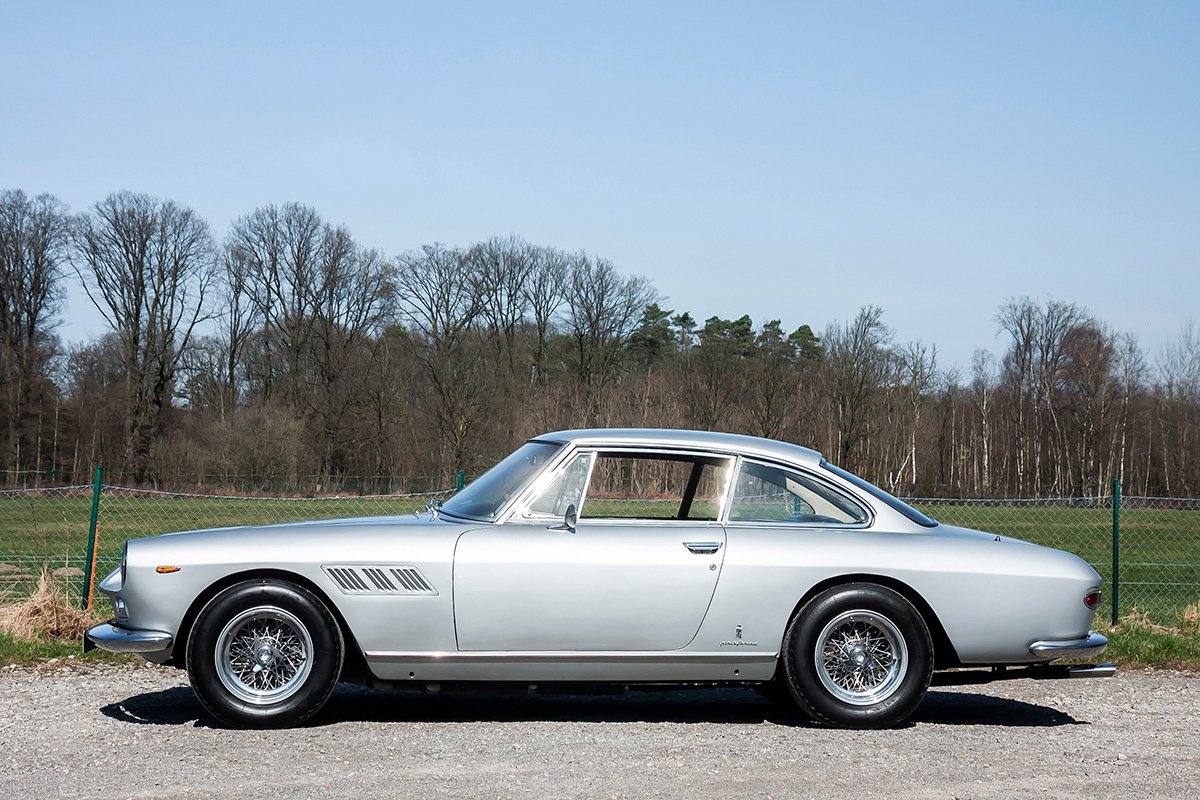 1964 Ferrari 330 - GT 2+2 Serie 1 - originale Farbkombination | Classic ...