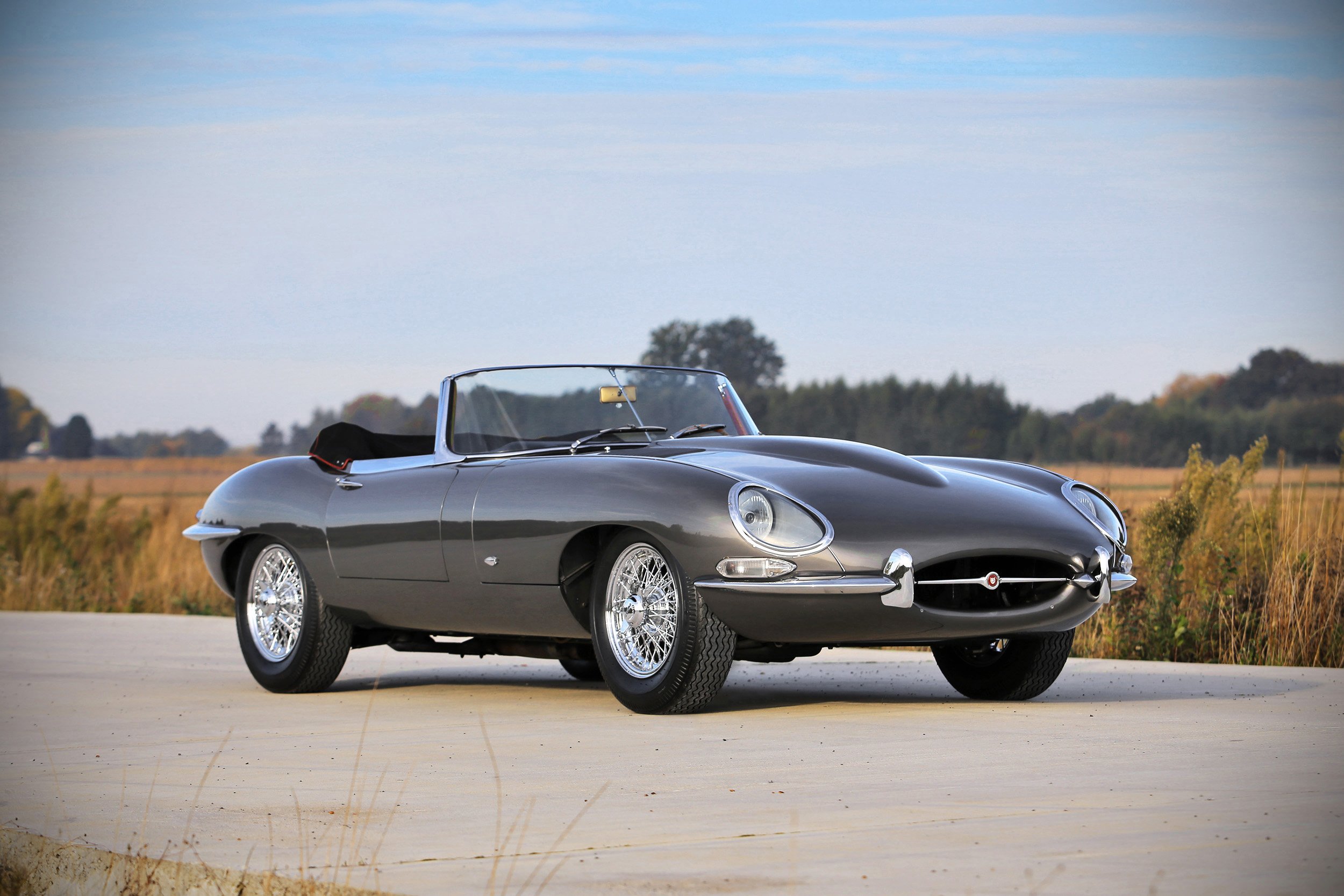 1961 Jaguar E-Type SI - Flat Floor 'Outside Bonnet Lock' | Classic ...